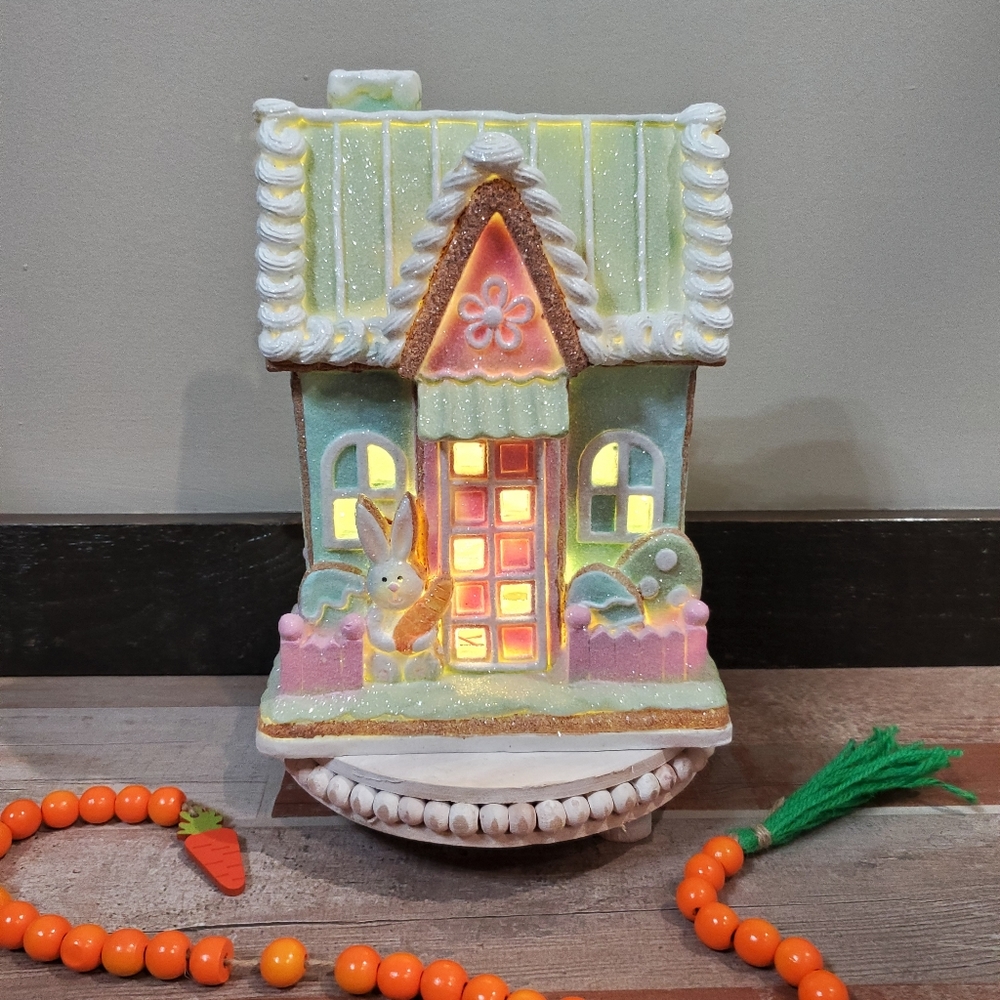 Pastel Easter Gingerbread House-NWT - Picture 8 of 9